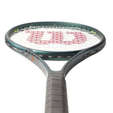 Wilson Tennisschläger Blade 104 v9 104in/290g/Allround 2024 emeraldgrün - unbesaitet -